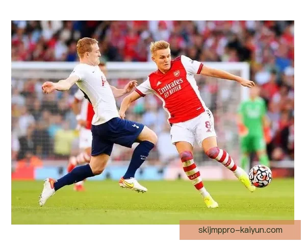 莫利纳助攻频频，状态回暖提升球队攻击力