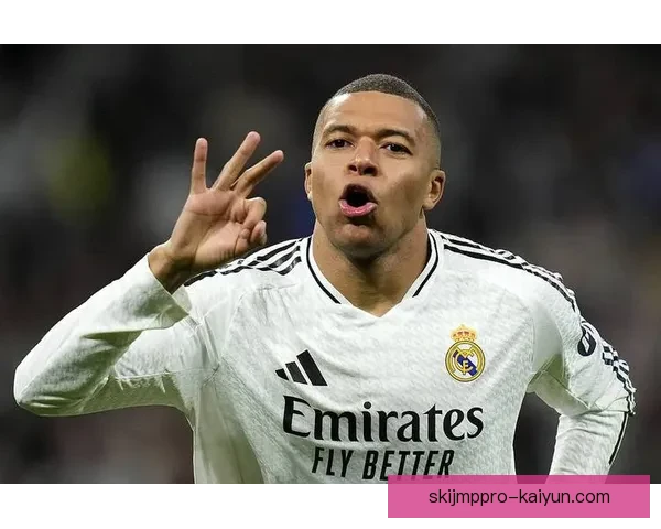 姆巴佩状态回暖，欧冠赛场持续展现新星潜力