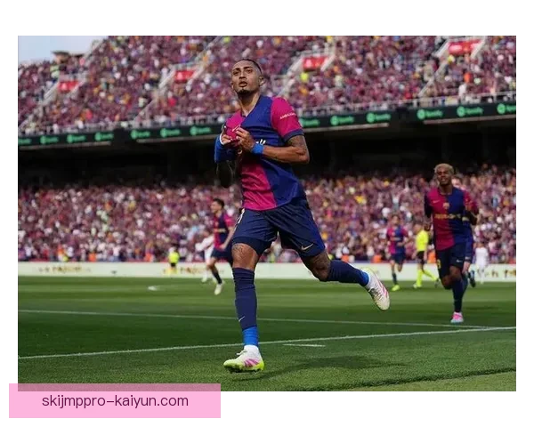 拉菲尼亚在国家德比中表现稳健，做出关键扑救助力球队攀升排名